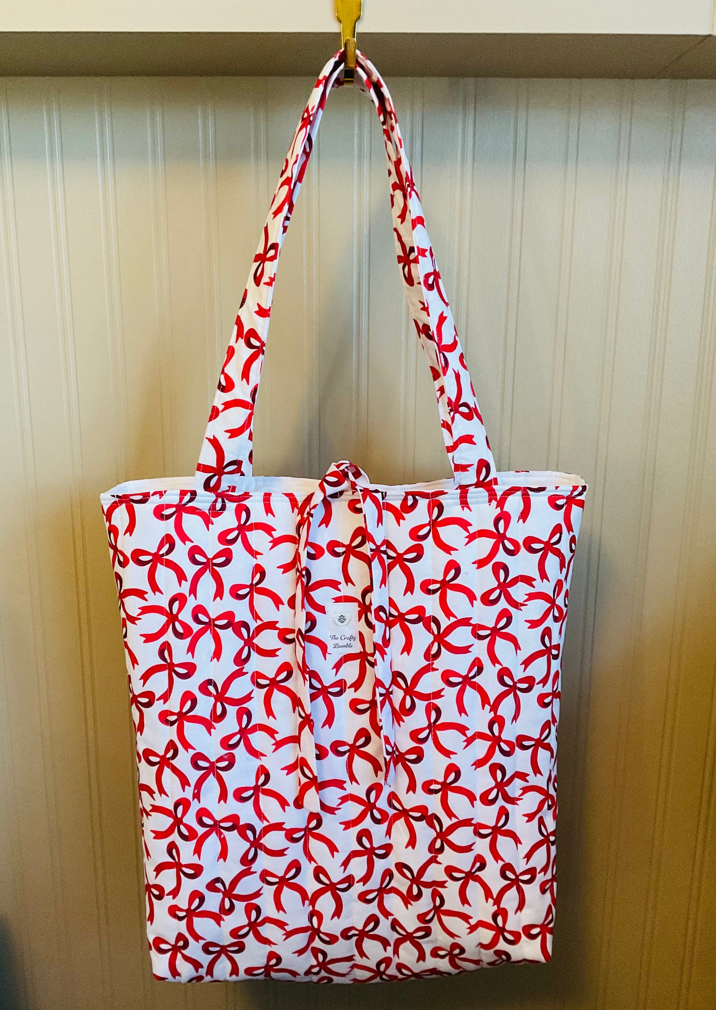 Quilted Tote Bag - Red Bow kisses