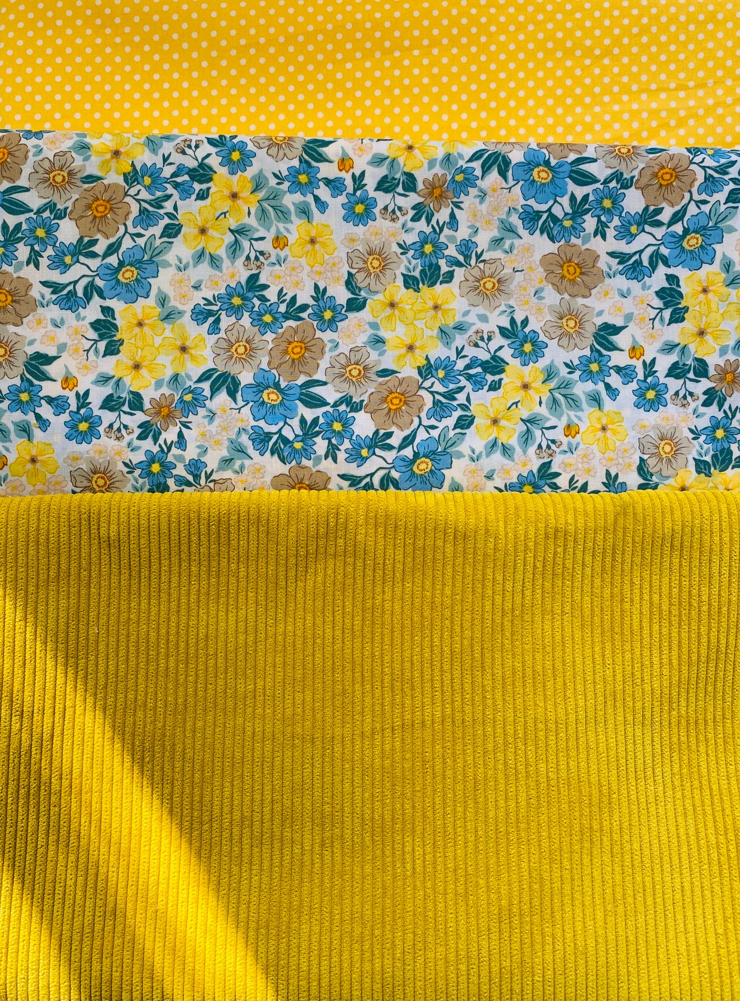 Quilted Tote Bag - Spring Bouquet 2, yellow polka dot