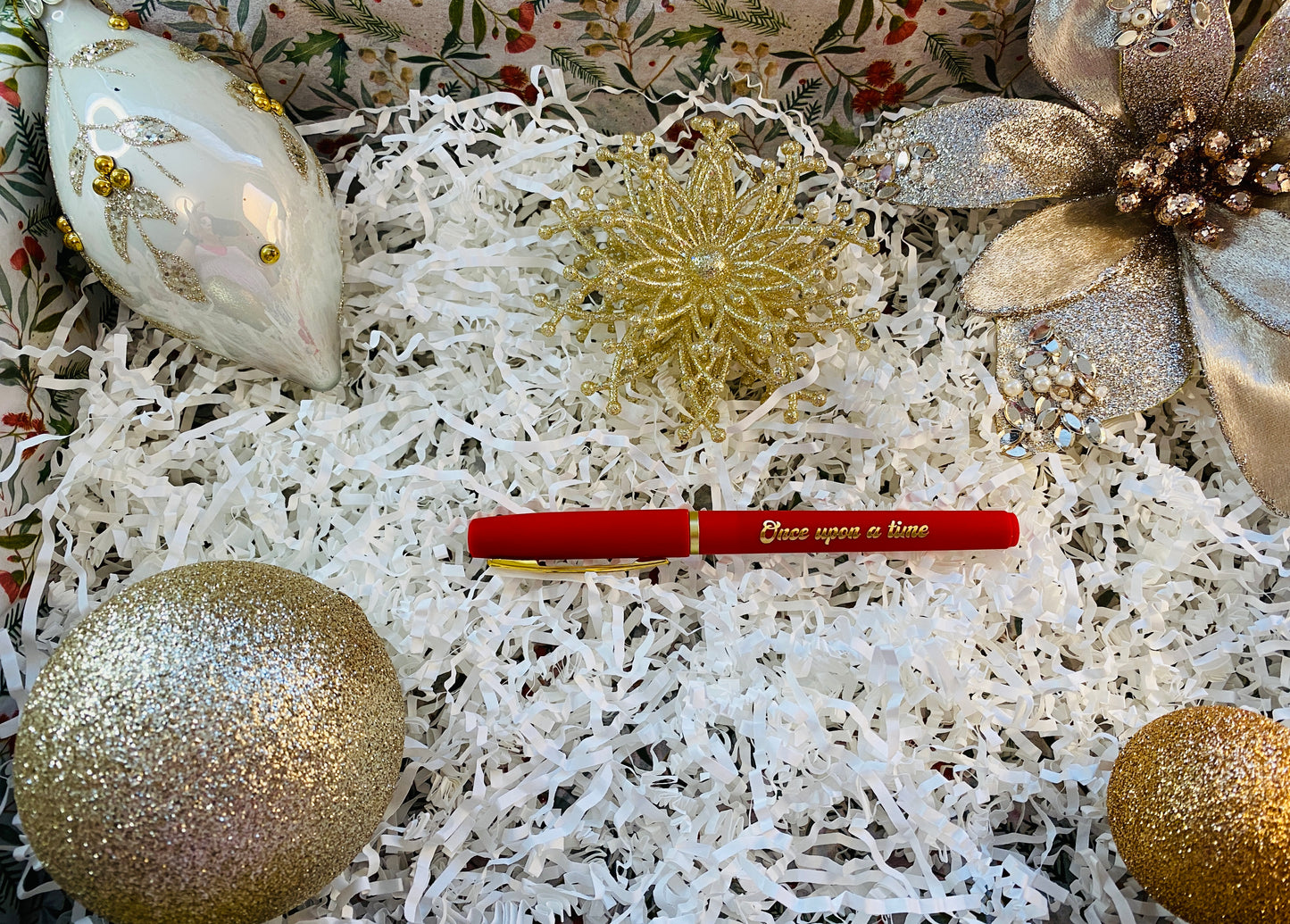 'A Bookworm's Christmas Delight' Box set - Bookish Journal