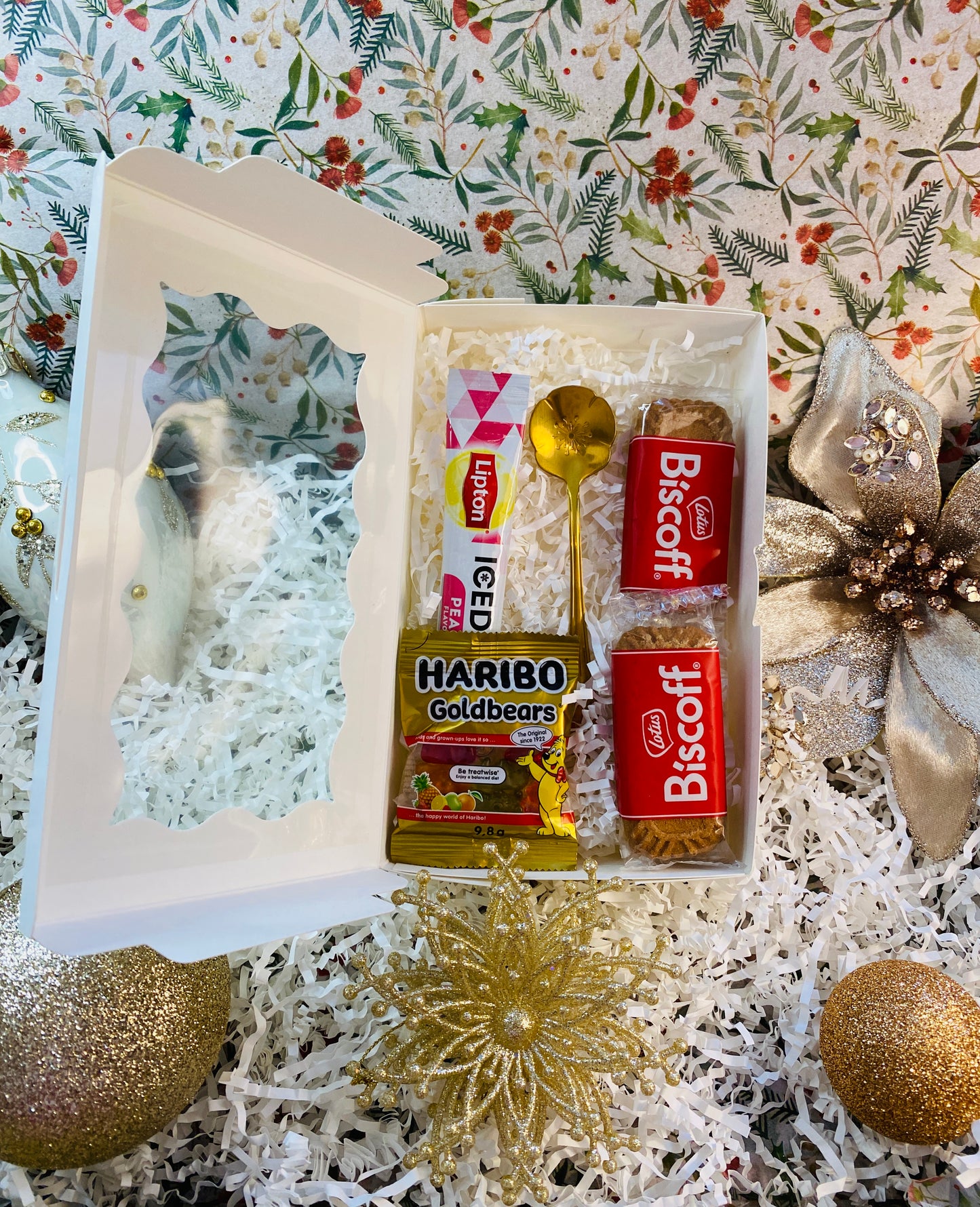 'A Bookworm's Christmas Delight' Box set - Bookish Journal
